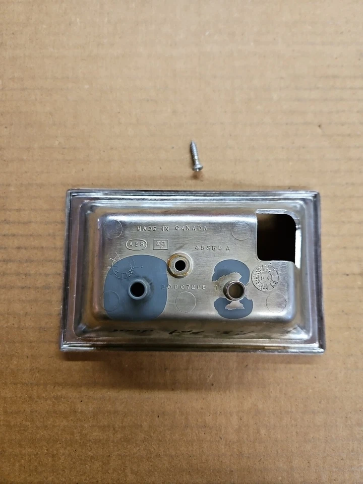 Oldsmobile Delta 88/98 1977-1985 manija de puerta interior moldura lado del pasajero Foto 3 de 4