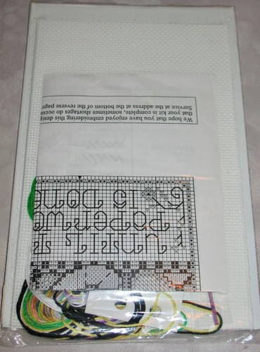 DESIGN WORKS Counted Cross Stitch PAPERWORK Kit #9750 CUTE BEAR 5" x 7" NIP! - Picture 3 of 4