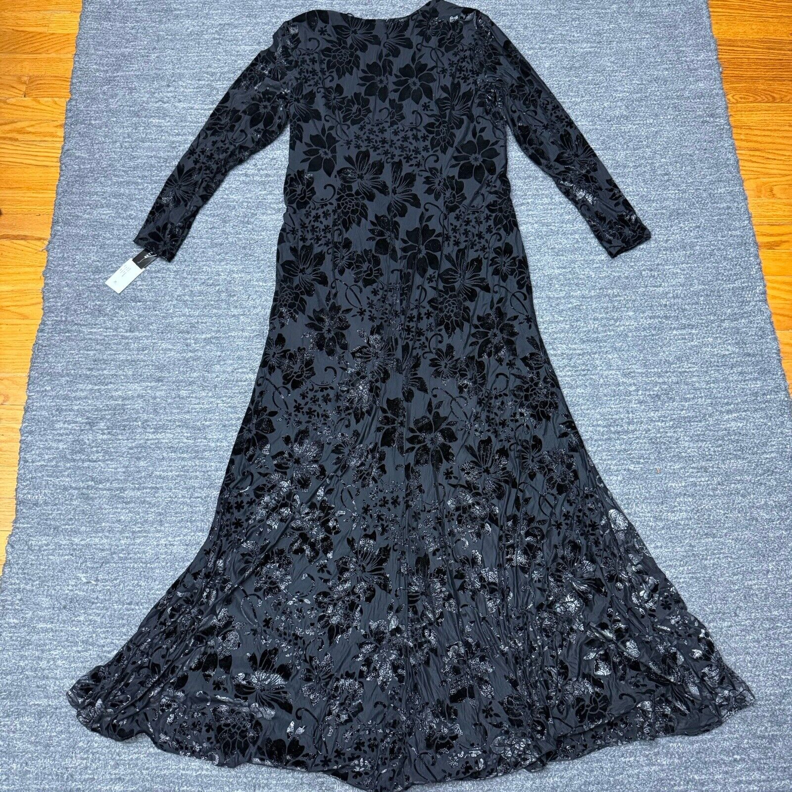 Picture 2 of 15