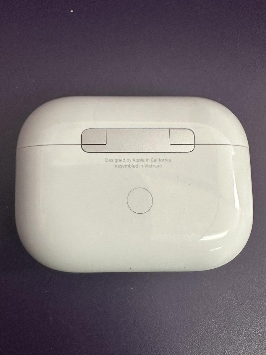 Apple AirPods Pro with Wireless Charging Case - White 190199247017