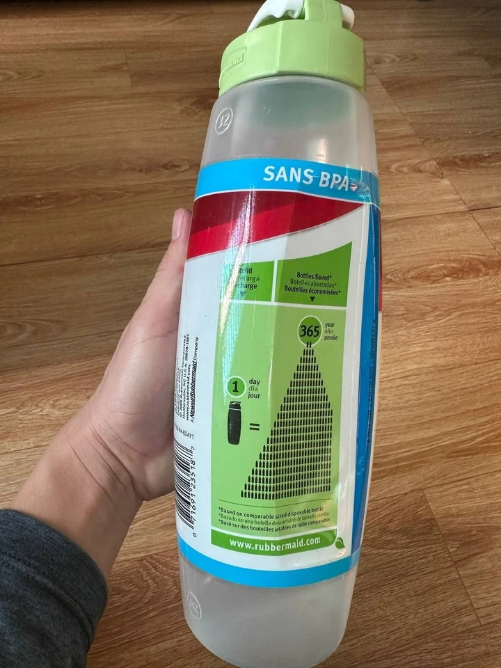 Rubbermaid 32 oz Chug garrafa de água hidratação copo plástico sem BPA à prova de vazamento - Imagem 2 de 4