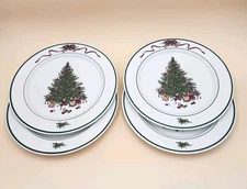 The Cellar O' Tannenbaum Dinner Plates 10.5" Set of 4 VTG  Christmas Tree Japan