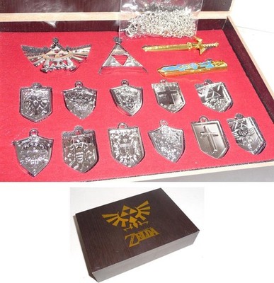 ZELDA LINK SET 14 Mini Repliken Metall SCHWERTER SCHILDE Anhänger DieCast HOLZBOX