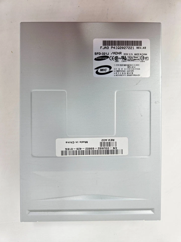 Samsung SFD-321J - 3.5" 1.44 MB Internal Floppy Drive - TESTED - Image 3 of 3