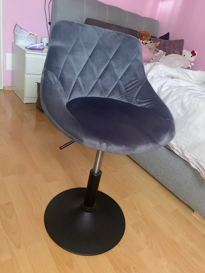 barhocker höhenverstellbar grau mit samtstoff gepolstert 