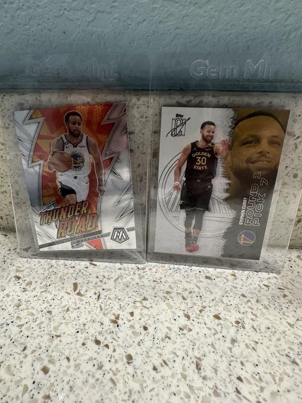 Stephen Curry Warriors 2022-23 Panini Mosaic/2026 Topps 2-Card Lot Thunder Road