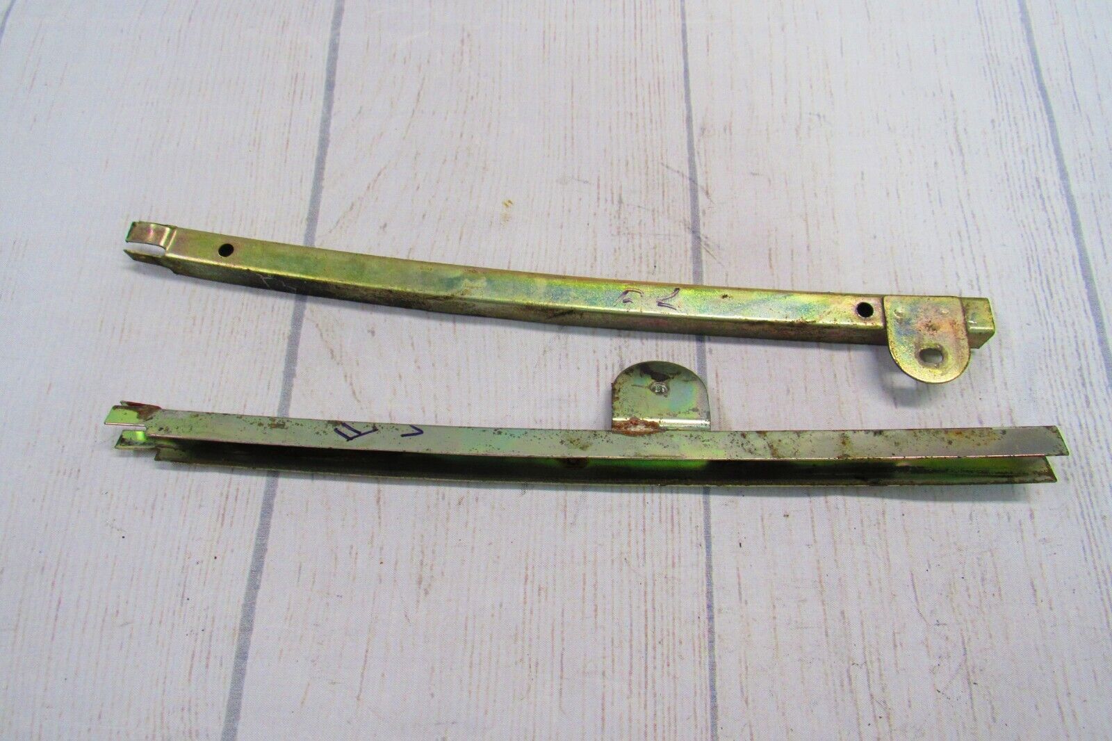 1984-87 Jaguar XJ6 Series Rapid rise 3 FRONT LEFT Shipping included Set Channel Track DRIVER Window Door OEM