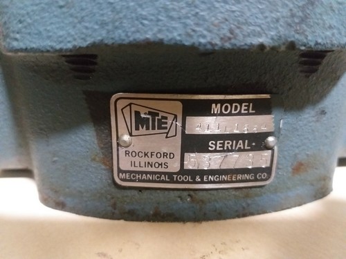 NOS GENIUNE JOHN DEERE AT37846 Hydraulic Pump Deere parts 860 - Picture 3 of 3