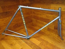 VINTAGE BROMWICH REYNOLDS 531 STEEL LUGGED ROAD BIKE FRAME SET 56 x 58 CM
