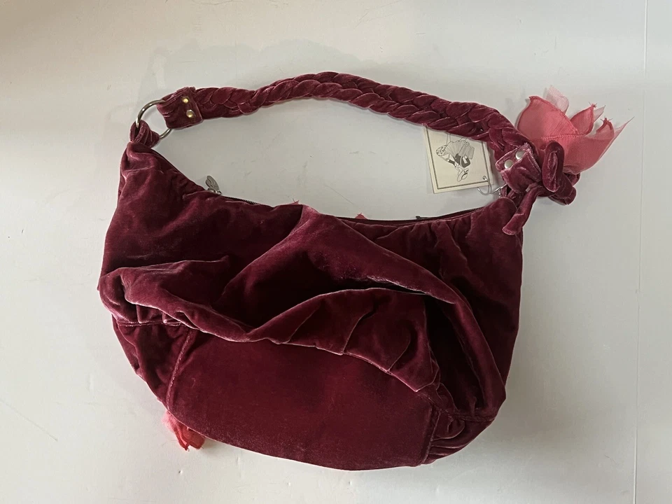 Isabella’s Journey 全新带标签单肩包天鹅绒粉色栗色 — 第 4/4 张图片