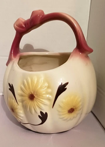 Hull Pottery Sunglow Daisy Vintage Basket 79 USA Pink Handle