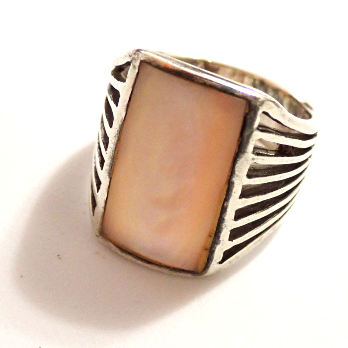 Size 9 Rectangular Pink MOP Ring Ventilated Taper… - image 1