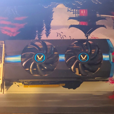 SAPPHIRE Vapor-X AMD Radeon R9 270X 2GB GDDR5 PCIe OC 299-1E270-000SA