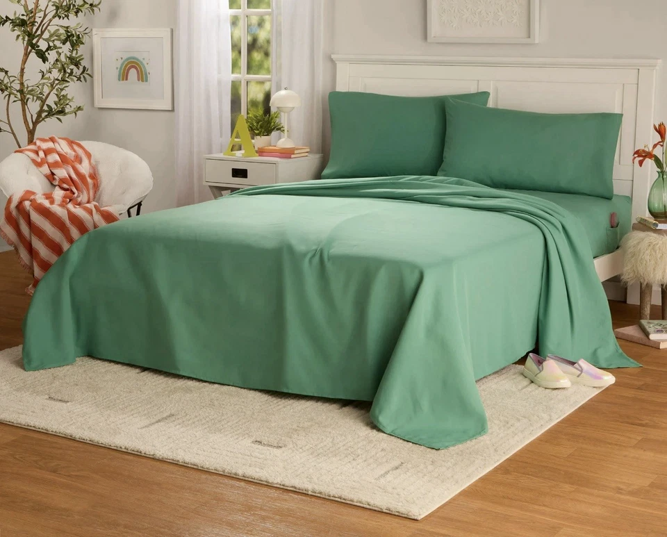 Mainstays Becky G & Alejandra Green Lily Microfiber Bed Sheets, Queen - Image 2 of 4