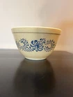 Vintage Pyrex 401 Colonial Mist Blue Floral 750 ml Mixing Bowl USA