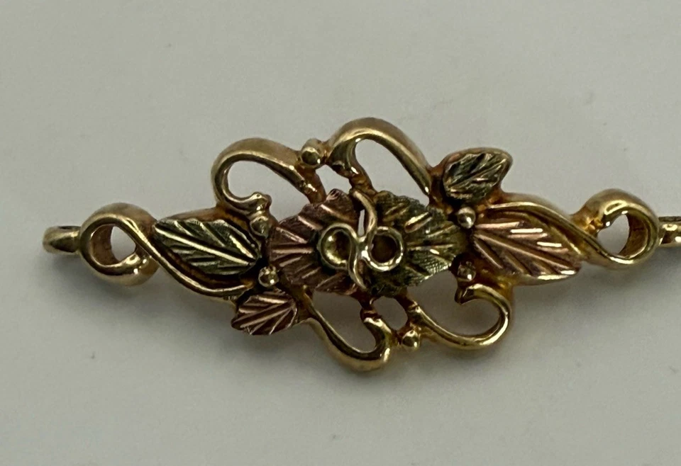 Black Hills Gold Bracelet Center 10k Multi Toned Gold 3.6 Grams - Image 2 of 4