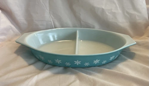 Vintage Pyrex Divided Bowl Turquoise Snowflake 1 1/2 Quart VGC