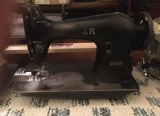 SINGER 95-1 ORIGINAL RARE ANTIQUE 1910 INDUSTRIAL SEWING MACHINE FUNCTIONAL 