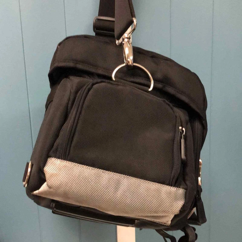 佳能 100-DG Digital Gadget Bag 黑银镜片等 12 英寸 x 10” — 第 3/4 张图片