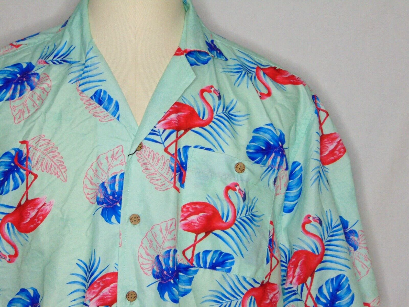 Uzzi Amphibious Gear Hawaiian Shirt Men L Button Up Pocket Pink Flamingos NWT
