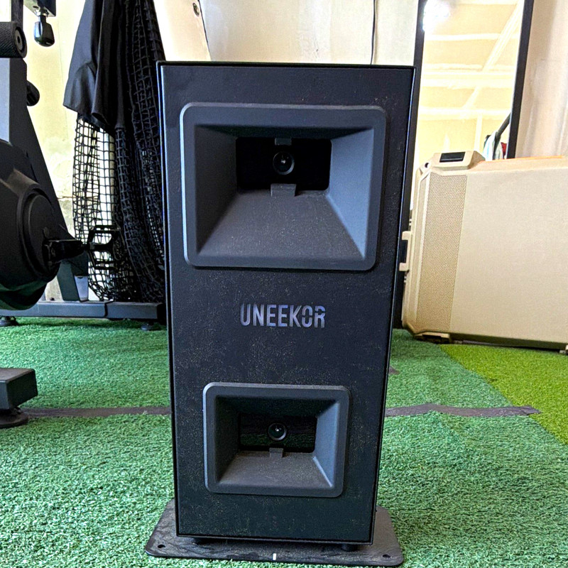 Uneekor EYE MINI Golf Launch Monitor Black/Gray Wi‑Fi iOS Indoor/Outdoor