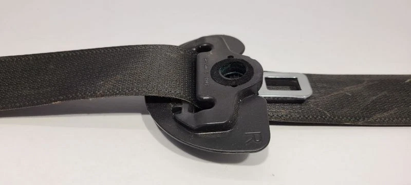 Conjunto retractor cinturón seguridad pasajero delantero izquierdo Ford Taurus 2013-2019 negro OEM Foto 3 de 4