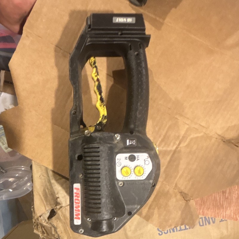 FROMM P328 Battery Powered Handheld Strapping Tool, tool only