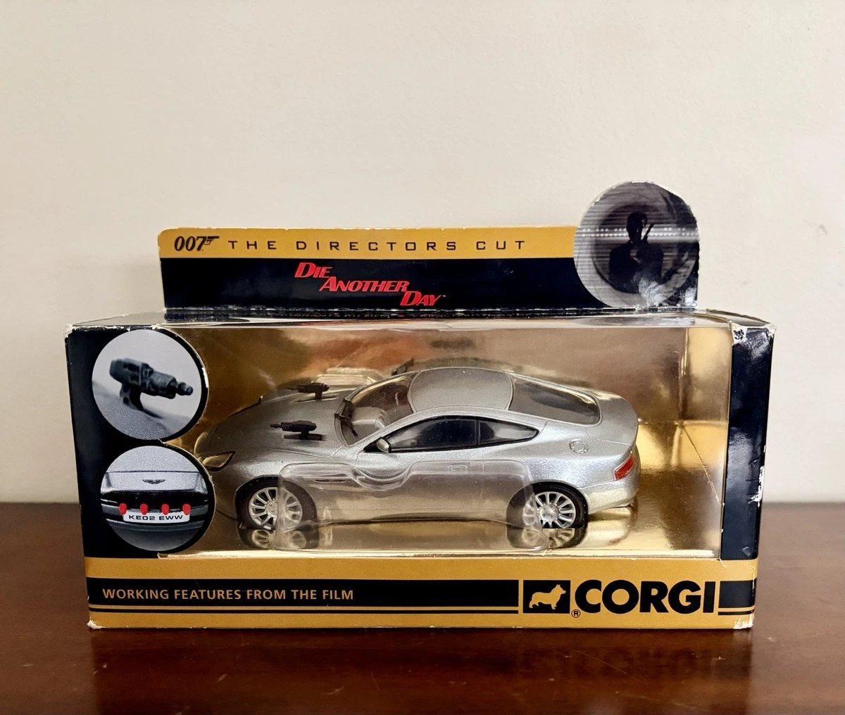 Corgi James Bond Aston Martin DB5 Silver - acheter sur
