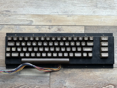 Restored Commodore 64 / VIC-20 Keyboard   Responsive Keys   Retro Typing Gold