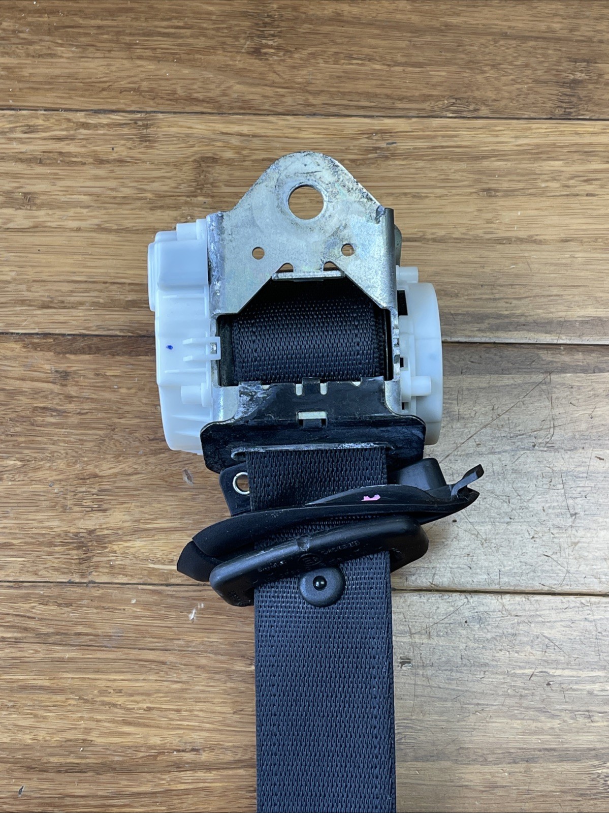 2018-2020 Ferrari Portofino F164 Rear Left Seat Belt Retractor 839498 OEM