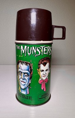 1965 Munsters Thermos #2835 Kayro-vue Productions Lily Herman Eddie Grandpa