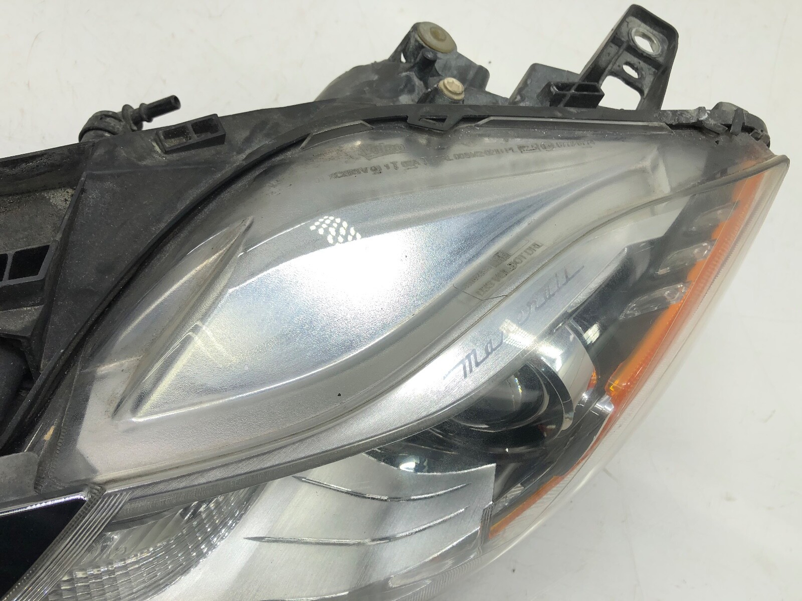 2014-2017 MASERATI QUATTROPORTE LEFT DRIVER FRONT XENON HEADLIGHT LAMP OEM.
