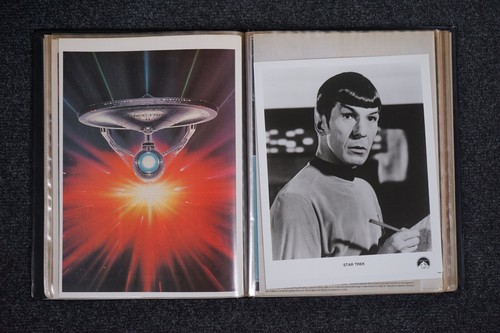Star Trek Scrap Book Folder - filled with photographs, clippings & articles(3246 - Picture 7 of 17