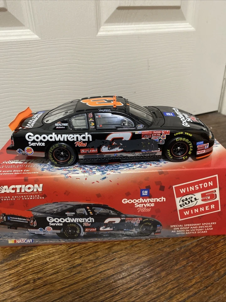 Lot Of 2 Dale Earnhardt #3 GM  1/24 Nascar Diecast - Image 3 of 4