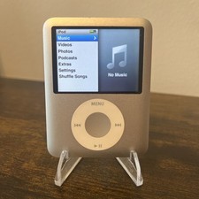 Apple iPod Nano 3rd Generation 4GB USB MP3 Player - Silver - Tested