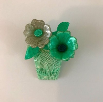 Original Vintage Lea Stein Paris Blumenkorb Brosche grün Kunstmosaik Anstecknadel