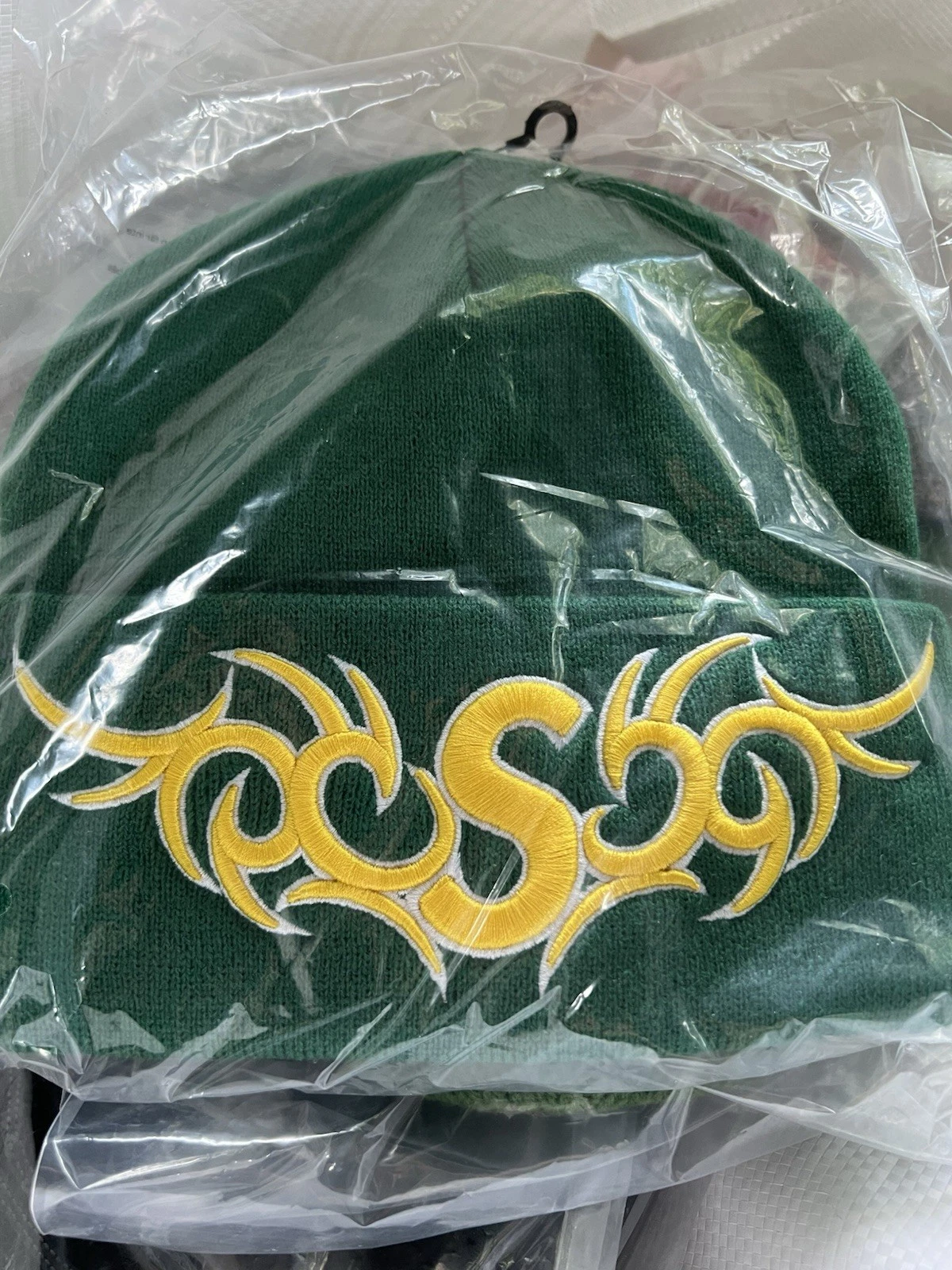 Supreme New Era® Tribal S Logo Beanie Green Fast Free Ship🔥