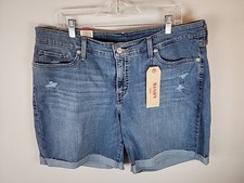 Levi's Classic Bermuda Shorts Mid-Rise Cuffed Hem Women's Size 18W New w/ Tags