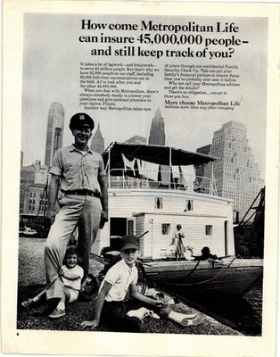 Metropolitan Life Vintage Magazine Ad 1960s Family Boat Scene Full Page AD045