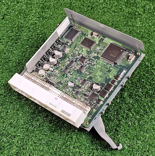 Lexus SC430 2002-2005 ABS control module 89540-24170 Computer assy skid control - Picture 6 of 9