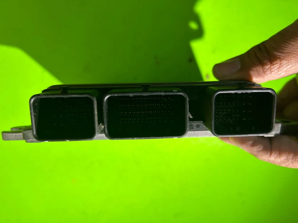 Nissan Máxima 2010 unidad de control del motor cerebral de computadora ECM OEM A56-E47 ZIC 0331 Foto 3 de 4