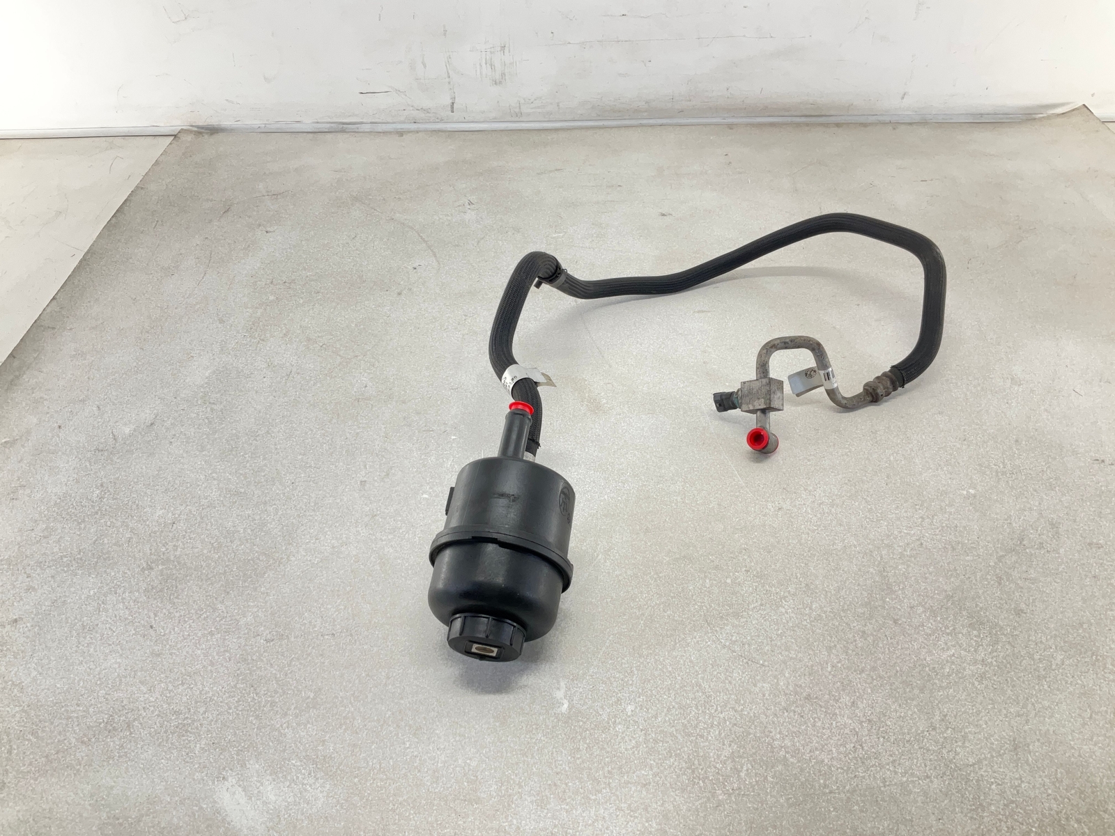 17-20 MASERATI Levante Power Steering Fluid Oil Tank W/ Hose CM