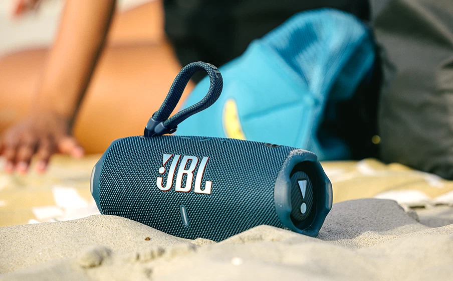 JBL Charge 6, Portable waterproof and drop-proof Bluetooth speaker - Image 4 of 4