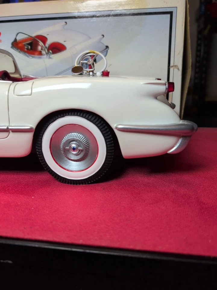 Crown Premiums 1:8 Snap On White/Red 1953 Convertible Corvette Rare $139.99 - Image 4 of 4