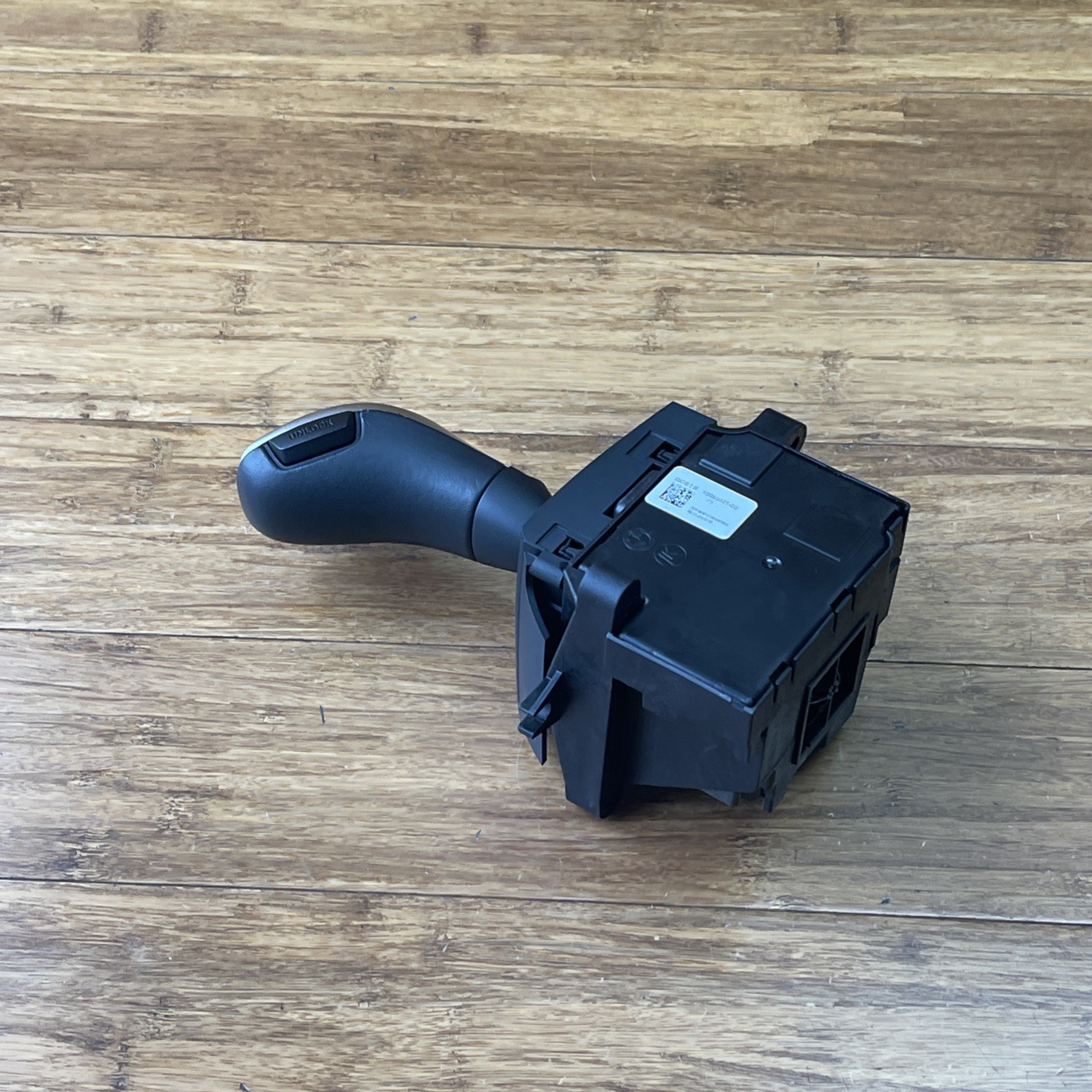 2014-2020 BMW I8 I12 1.5L AWD Automatic Transmission Shift Lever With Knob OEM