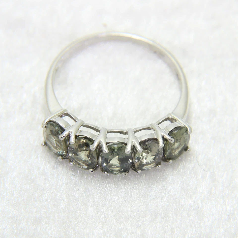 Anillo de zafiro de oro blanco de 9 quilates con cambio de color talla 6 3/4 - N Foto 3 de 4