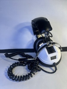 Weltron White & Black Stereo Vintage Headphones Model 37-004 Made In Japan