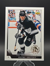1993-94 Upper Deck - Wayne Gretzky #99 Gold All-Time Goal Scorer Stamp