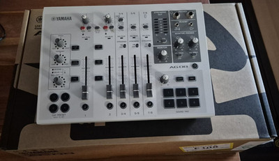 YAMAHA AG08 Weiss 8-Kanal Live Streaming Mixer USB Audio Interface