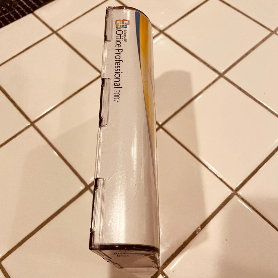 Microsoft Office Professional  2007 Word, Excel, Publisher, Outlook-Product Key - Image 3 of 4